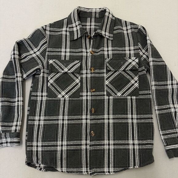 SHEIN Black and White Casual Button Down Shirt - Picture 4 of 4